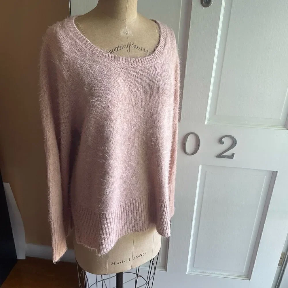 CALVIN KLEIN JEANS | light pink eyelash crewneck sweater XL - Picture 5 of 10